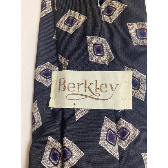 Berkley Men’s Black Diamond Geometric Pattern 100% Silk Tie Made in USA - Picture 5 of 7